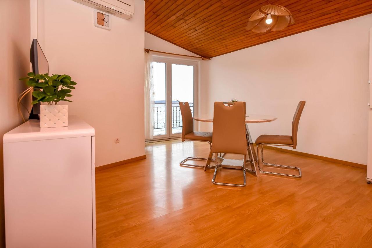 Apartment Mira Primošten Εξωτερικό φωτογραφία